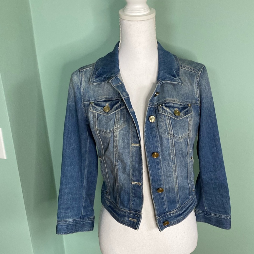 White House Black market quarter sleeve Jean jacket